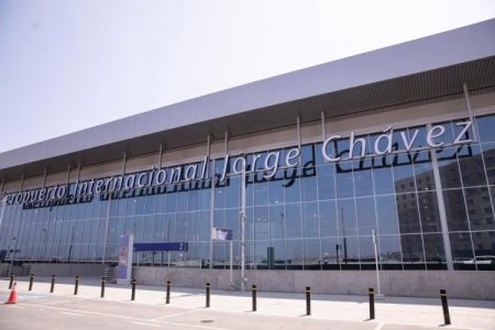 Perú evalúa que Aeropuerto Jorge Chávez trabaje con dos terminales, pero advierten que la solución "tomará años"