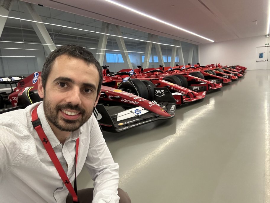Matías Troncoso: El Ingeniero Chileno que Brilla en Ferrari