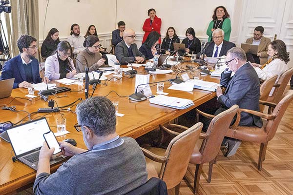 La comisión de Trabajo del Senado. Foto: Senado