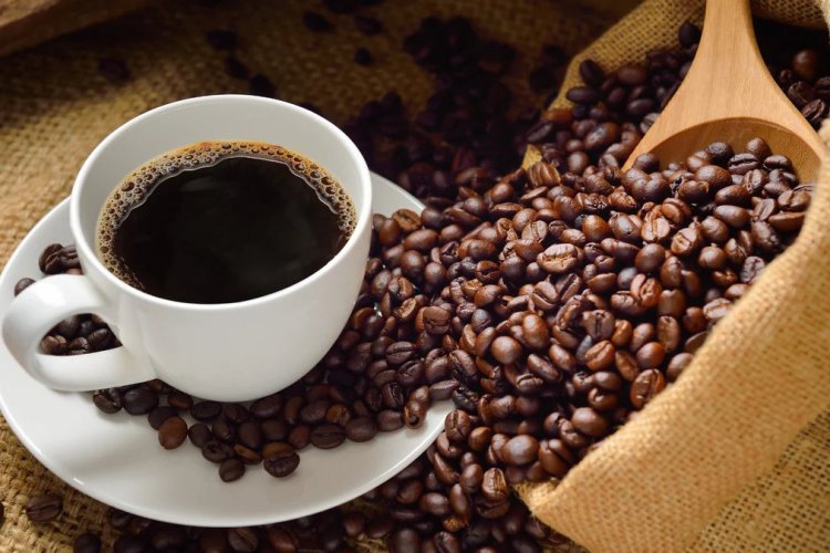 <p>Precio del café cae a mínimos de siete meses: ¿cómo impacta a los exportadores peruanos?</p>