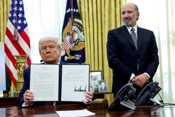 <p>Ya es oficial: Trump anuncia que aplicará aranceles de 25% a Japón y Corea del Sur a partir del 1 de agosto</p>