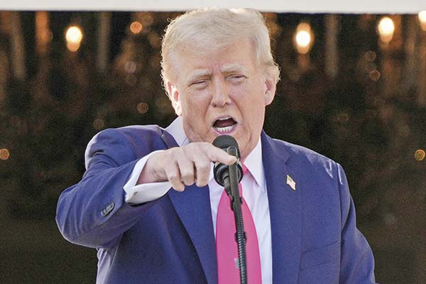 Trump notifica a sus socios que persiste el riesgo arancelario, pero aplaza a agosto su entrada en vigor