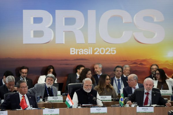 <p>En una cumbre en Río de Janeiro, el grupo condenó los ataques militares contra Irán y los aranceles unilaterales, pero no mencionó a Estados Unidos por su nombre. (Reutrs)</p>