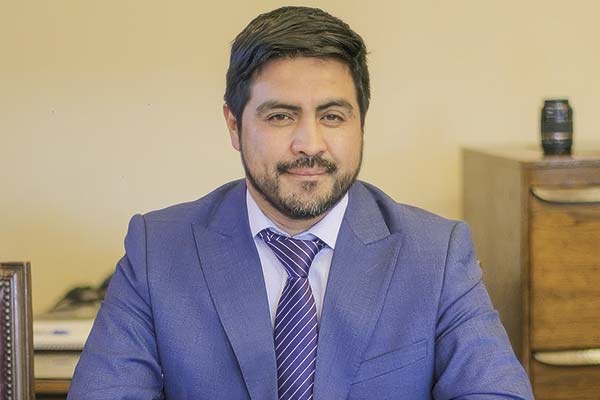 <p>Daniel Melo (PS) defiende el requerimiento por permisología: “No somos ningunos terroristas ecológicos, sólo queremos poner la situación en una justa dimensión”</p>