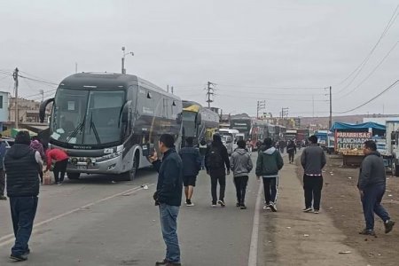 Perú: mineros artesanales bloquean siete vias nacionales tras expulsión de esquema de permisos Reinfo