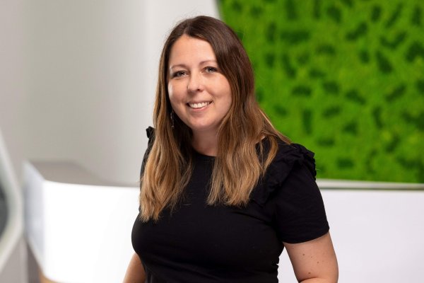 <p>Claves para acelerar la carrera de mujeres en tecnología</p>