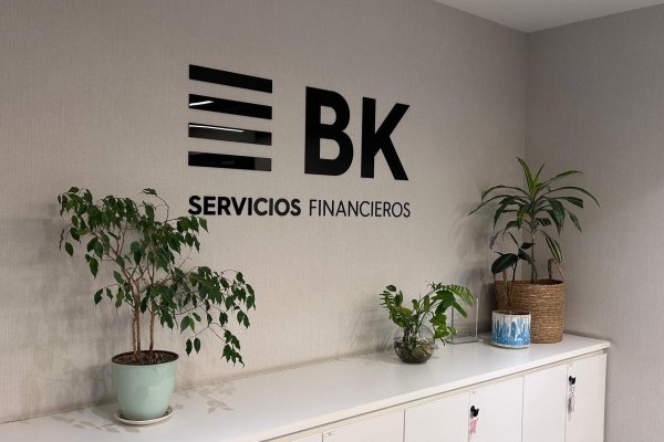 Financiera automotriz BK levanta casi $ 40 mil millones para apuntalar expansión y revitaliza mercado de colocaciones en pesos
