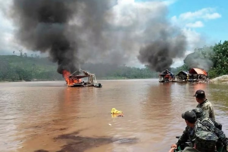 <p>La minería ilegal avanza en 10 regiones de Perú y afecta a 22 ríos amazónicos</p>