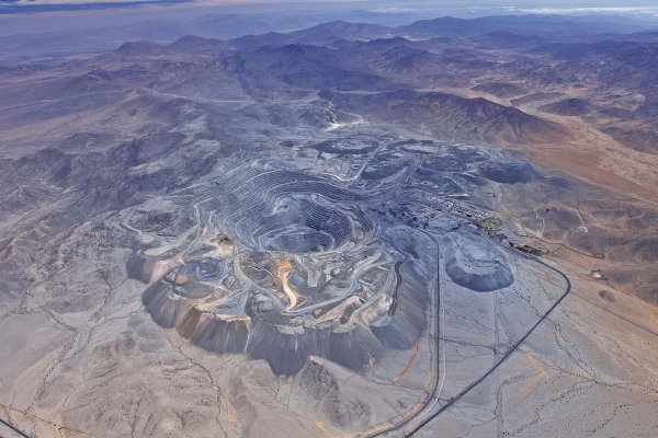 <p>“Los desplazamientos continúan”: CAP calcula impacto de hasta US$ 100 millones por detención parcial de Los Colorados</p>