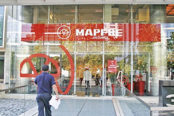 <p>Mapfre acusa a corredores de seguros de vender pólizas falsas o inexistentes</p>