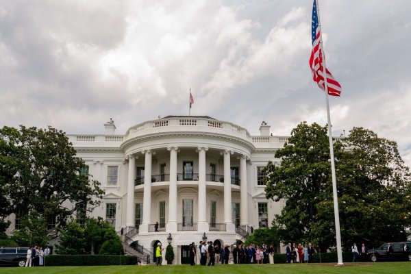<p>Asesor de la Casa Blanca dice que Trump no está satisfecho con ofertas de acuerdos y procederá con aranceles a México y UE si no mejoran</p>