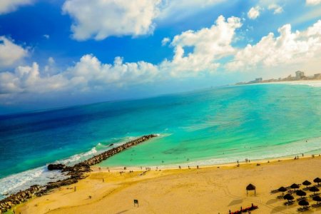 México celebra ingresos de divisas turísticas: anotan récord en mayo, pero la llegada de viajeros aéreos se debilita