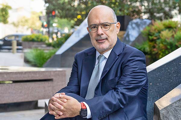 <p>Cambio en el FMI: Rodrigo Valdés deja el Departamento del Hemisferio Occidental y será el director de Asuntos Fiscales del fondo</p>