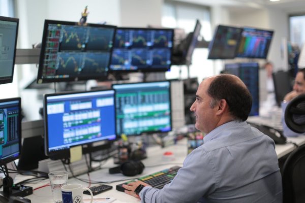 <p>La UF en el mercado local, un refugio para inversionistas y de mejores condiciones de financiamiento para emisores</p>