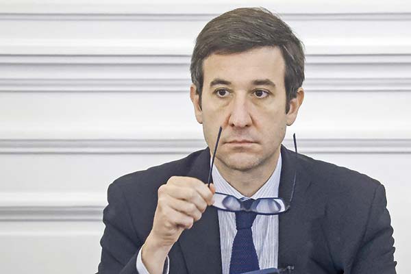 <p>Portazo de la UDI a reforma tributaria: el timonel del partido notificó al Gobierno que no apoyará la iniciativa</p>