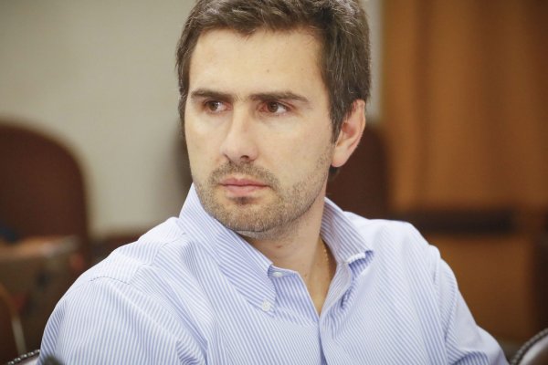 <p>Una campaña “asquerosa" en su contra: la caja de Pandora que abrió Matthei y que su jefe de campaña ahora se esfuerza por cerrar</p>