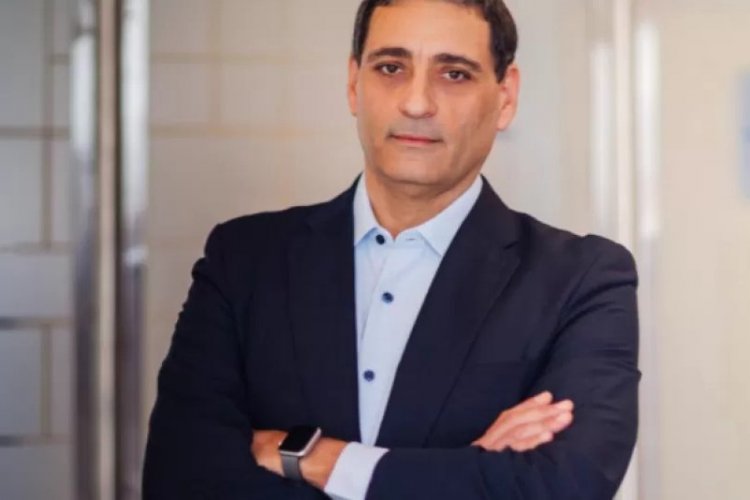 <p>Argentina Vista y Trafigura estarían dispuestos a comprar el 90% de Aconcagua y llegarían con un ex CEO de YPF</p>