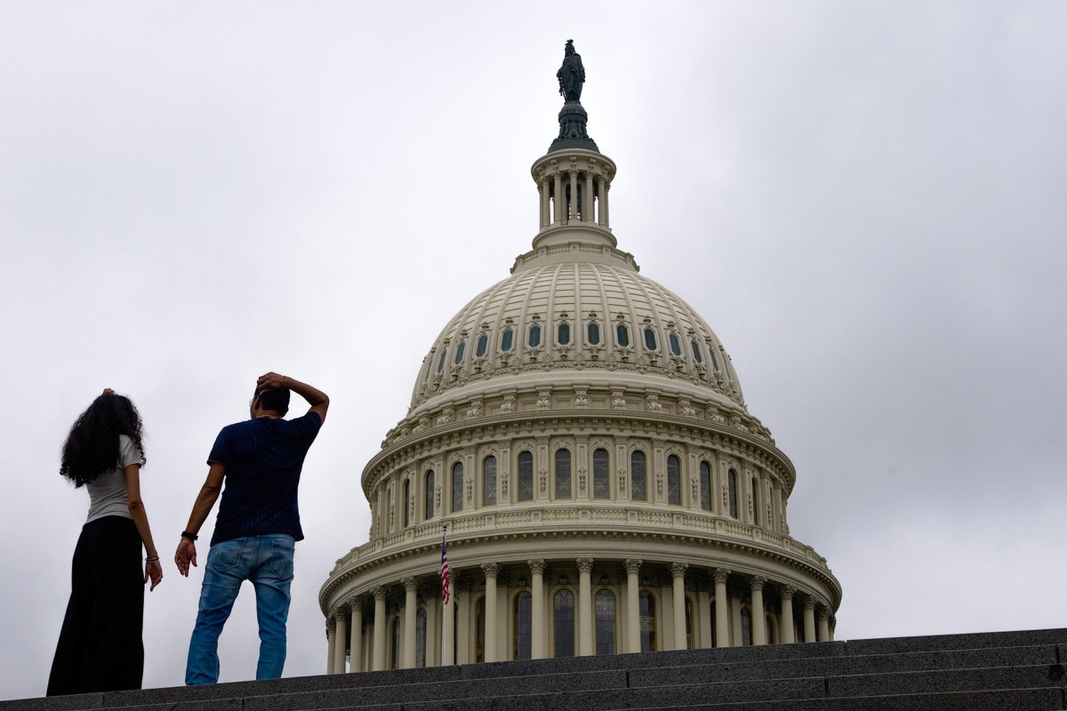 <p>Ley fiscal de Trump añadiría US$ 3,4 billones al déficit de EEUU en una década, dice Oficina de Presupuesto del Congreso</p>