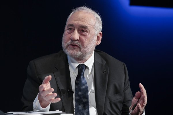 <p>Nobel de Economía, Joseph Stiglitz: “La inequidad es tierra fértil para demagogos y en EEUU terminamos con demagogos estúpidos en lo económico”</p>