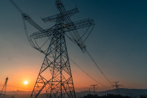 <p>Megalínea eléctrica que unirá Antofagasta y Santiago entra en la fase final de tramitación ambiental</p>