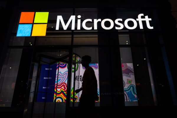 <p>La contratación de personal entre los grupos tecnológicos ha provocado un rápido aumento de los salarios. Foto: Bloomberg</p>