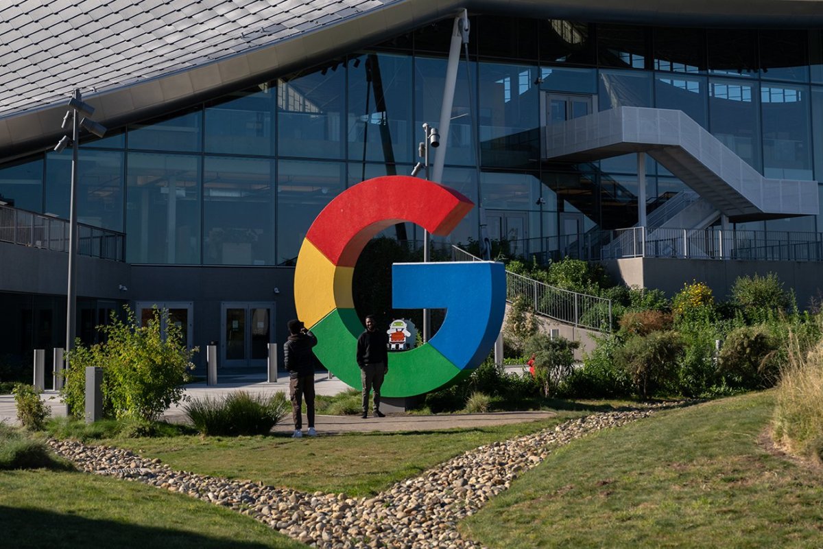 <p>Alphabet informa resultados mejores a lo esperado, pero acción cae luego de que elevara su proyección de gastos</p>