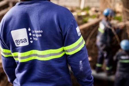 Autorizan la privatización total de argentina AySA con operador privado, salida a Bolsa y marco regulatorio