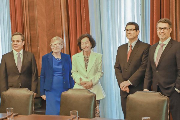 <p>El martes se conocerá la decisión monetaria del consejo del Banco Central. Foto: Julio Castro</p>
