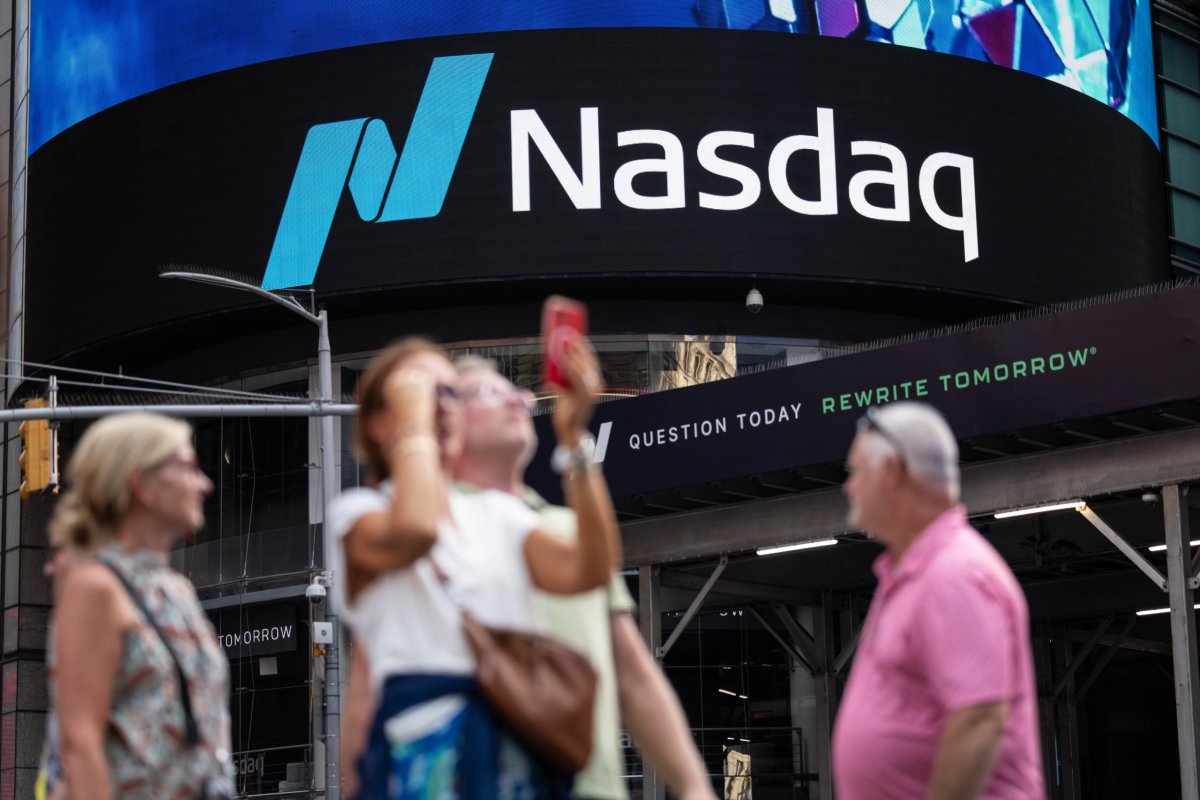<p>La euforia que predomina en Wall Street comienza a generar advertencias sobre una burbuja</p>