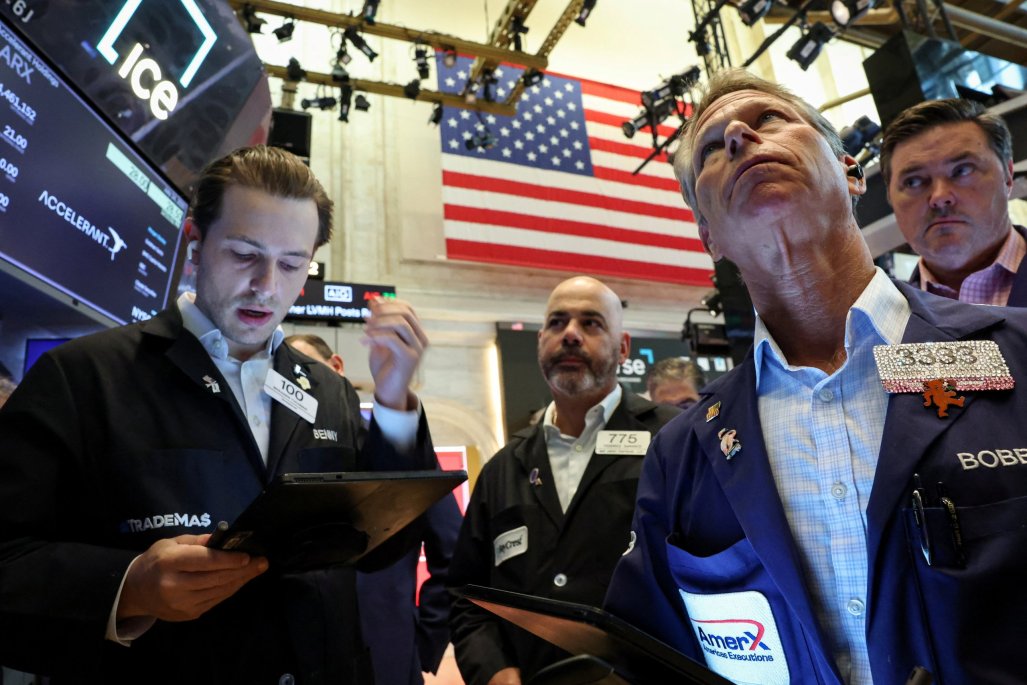 Wall Street mantiene optimismo moderado ante eventos globales: ¿se sostiene la racha alcista?
