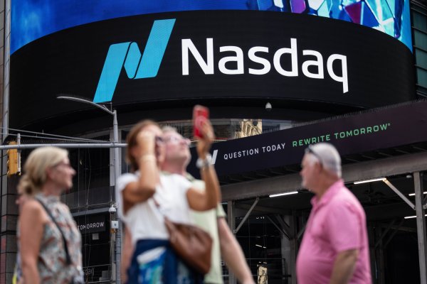 <p>La euforia que predomina en Wall Street comienza a generar advertencias sobre una burbuja</p>