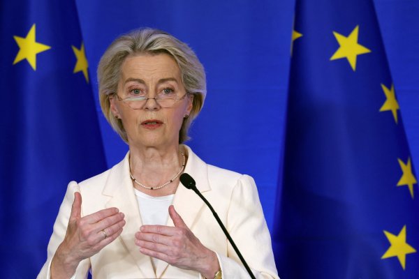 Ursula von der Leyen dice que se reunirá con Trump en Escocia ante la creciente esperanza de un acuerdo comercial entre la UE y EEUU