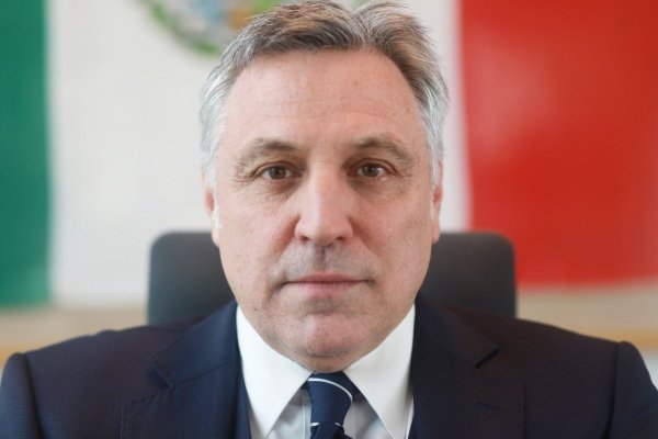 <p>Francisco Cox y la presencia del crimen organizado en las FFAA: "Estamos cometiendo todos los errores de México”</p>