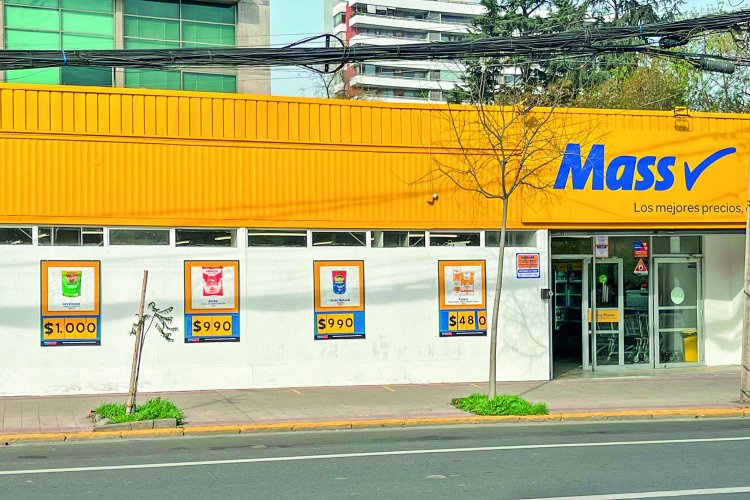 <p>Chile se tiñe de amarillo: grupo peruano Intercorp da luz verde a su plan de expansión en el país con la marca Mass</p>