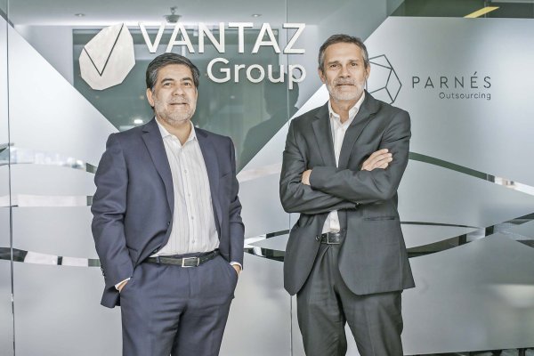 <p>Juan Cariamo y Mauro Mezzano, co-CEO de Vantaz Group. </p>