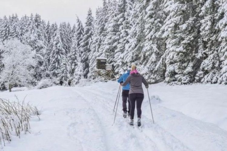 <p>Altos costos de los centros de esquí empujan a los argentinos a elegir la playa</p>