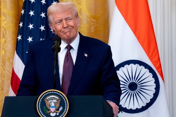 <p>Estados Unidos impone un arancel de 25% a las importaciones desde India además de sanciones por compras a Rusia</p>