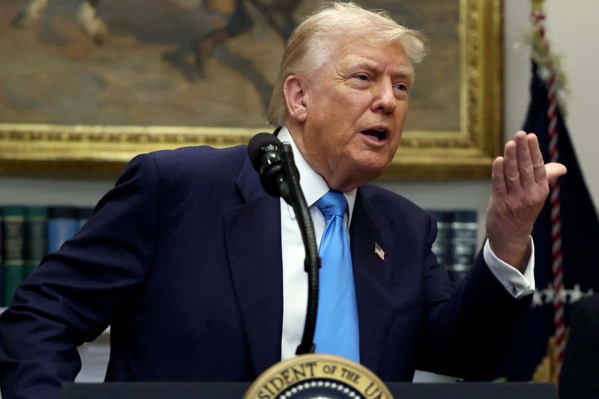 <p>Trump firmará esta tarde las órdenes ejecutivas necesarias para implementar los nuevos aranceles que entrarán en vigor el viernes, dice la Casa Blanca</p>