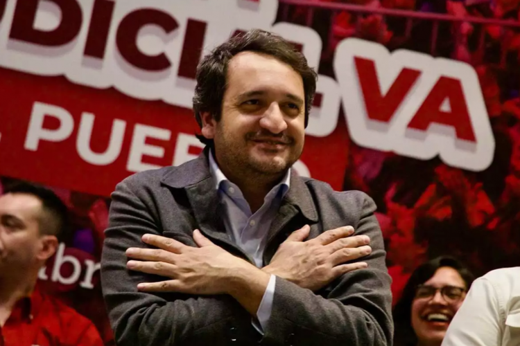 <p>Lujosos viajes ponen bajo fuego al austero partido gobernante de México</p>