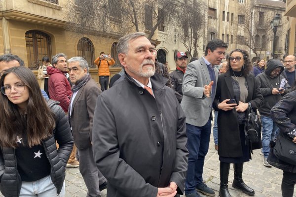 <p>Las primeras definiciones de Luis Eduardo Escobar en el comando de Jara: salario decente, crecimiento de 4%, inversión y demanda interna</p>