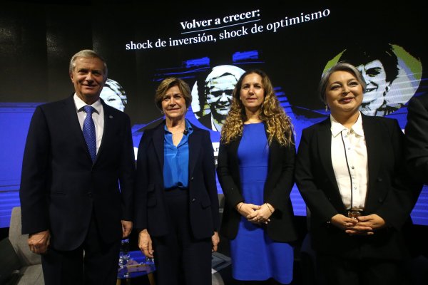 <p>Debate presidencial: Matthei y Kast coinciden en rebajar impuestos a empresas y foco en empleo, mientras Jara apunta a cohesión social y alzamiento del secreto bancario</p>