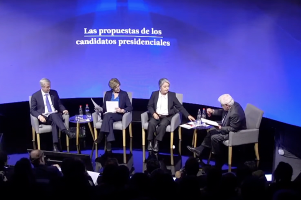 <p>Ahora en DF | Debate en la Sofofa: Kast, Matthei y Jara presentaron sus propuestas sobre empleo, seguridad, inversión y responsabilidad fiscal</p>