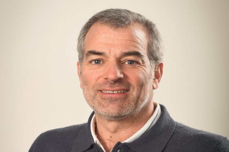 <p>CEO de Walmart Chile, Cristian Barrientos, asume el liderazgo de Walmex de manera interina</p>