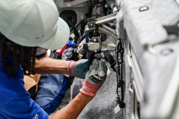 <p>Empleo de EEUU se desaceleró bruscamente en los últimos tres meses y la revisión toma por sorpresa al mercado</p>