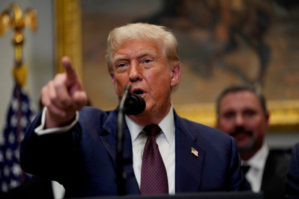 <p>Donald Trump despedirá a la jefa de estadísticas laborales de EEUU tras débil informe de empleo</p>