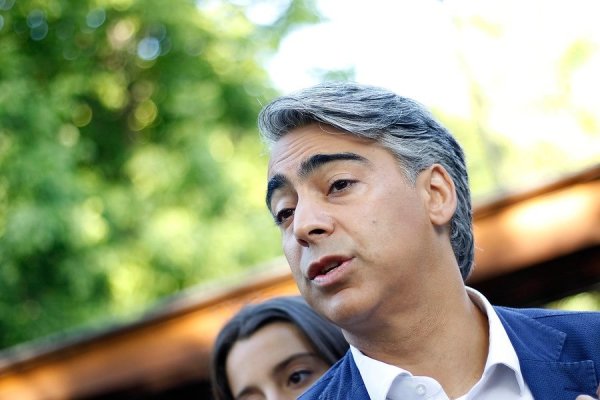 <p>Marco Enríquez-Ominami logra reunir firmas para inscribir su candidatura presidencial por quinta vez</p>