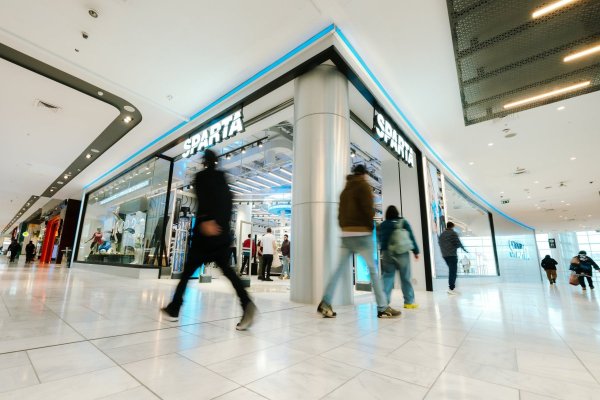 <p>Sparta abrió su tienda más grande en el país en Mallplaza Vespucio y se añade a la renovación de la propuesta comercial del mall</p>