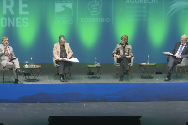 <p>Ahora en DF | Candidatos presidenciales participaron en la Cumbre de las Regiones 2025</p>