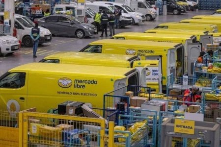 Envíos gratuitos en Brasil impactan márgenes de Mercado Libre y la acción cae más de 6%