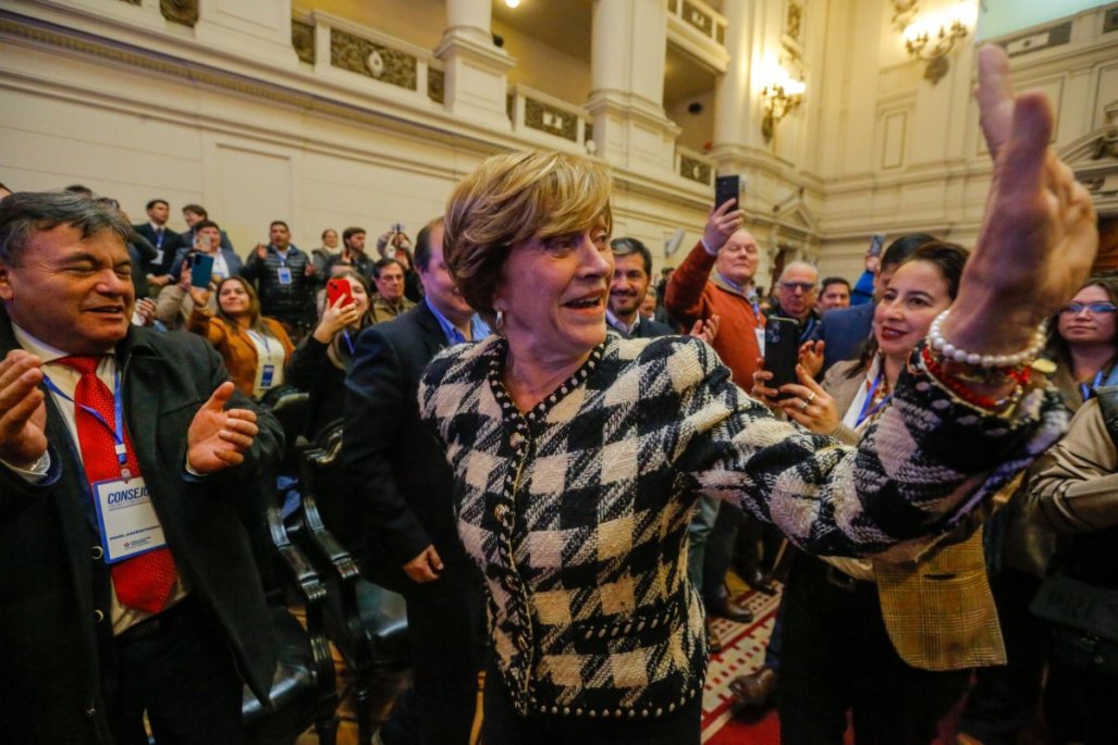 La caída de Evelyn Matthei: incertidumbre y reordenamiento en la derecha chilena